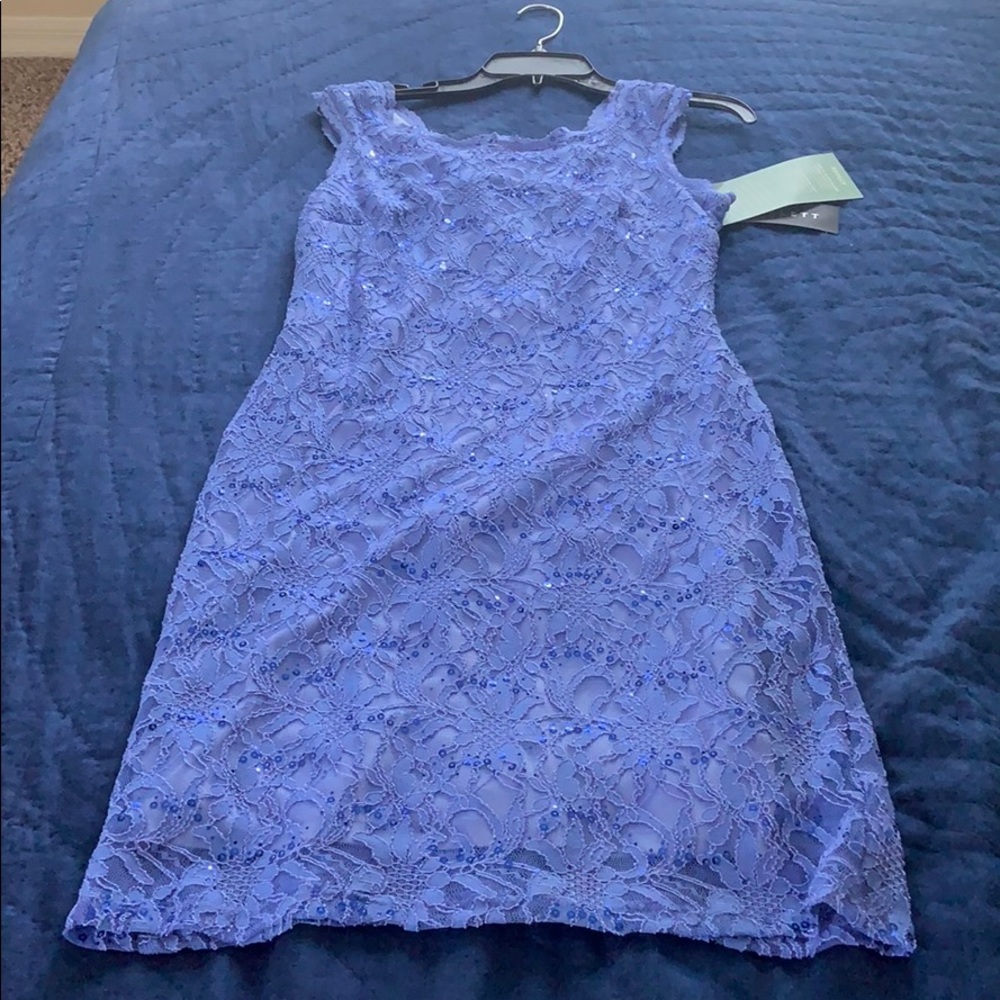 Elegant dress for any occasion.